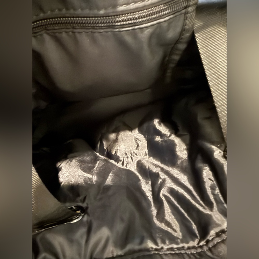 BEYOND YOGA Convertible Gym Bag - Picture 4 of 5